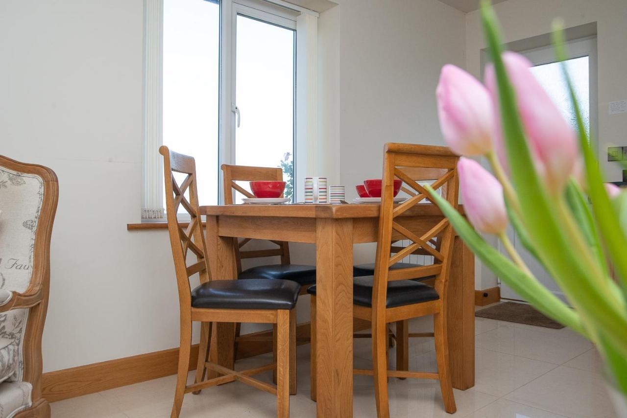 Finest Retreats - Sea Views Cottage Prestatyn Εξωτερικό φωτογραφία